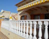 Bungalow with communal pool for sale in Playa Flamenca