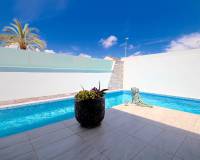 Chalet de lujo con piscina en venta en Orihuela Costa