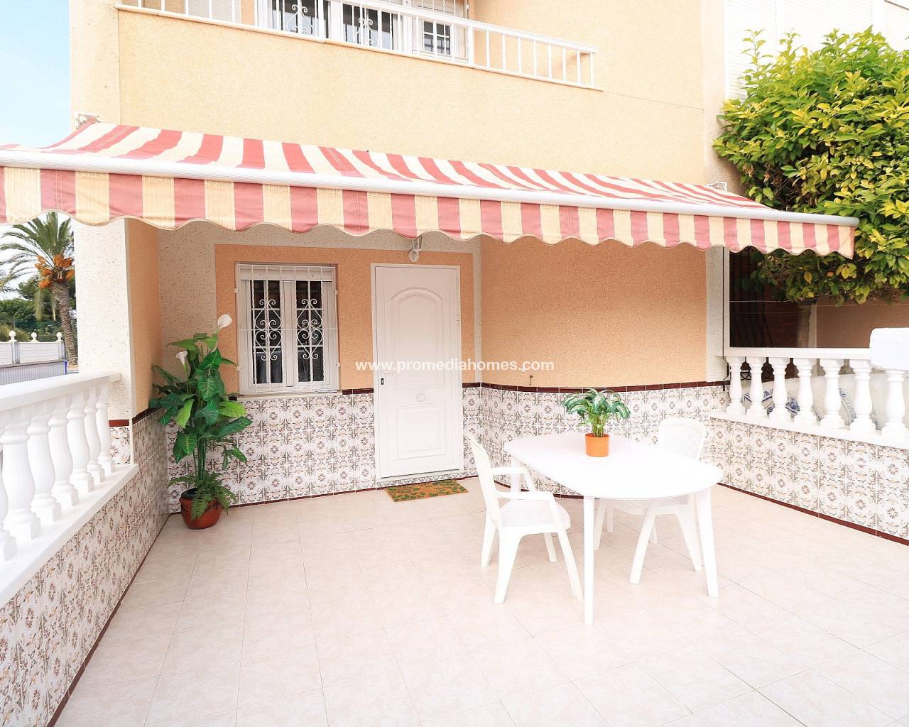 Duplex 200 meters from the beach for sale in Torrevieja