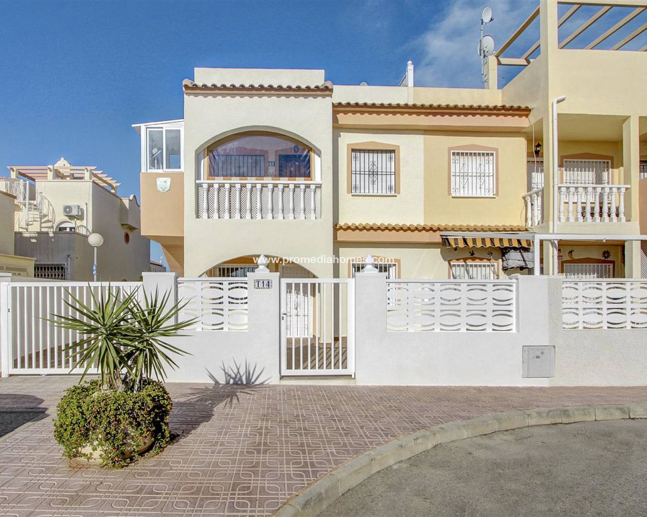 Townhouse for sale in Orihuela Costa